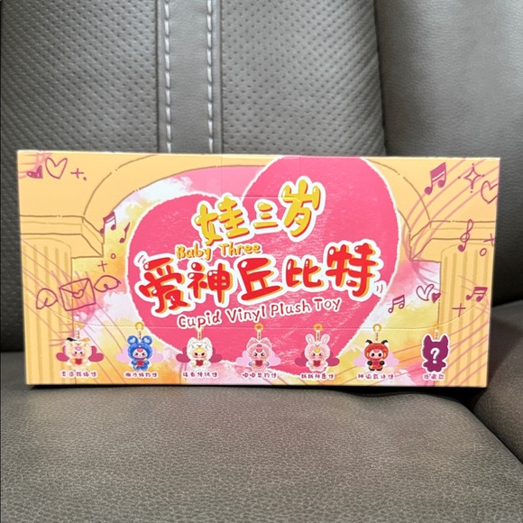 Baby Three Cupid Vinyl Plush Pendants Case - Picture 2 of 11